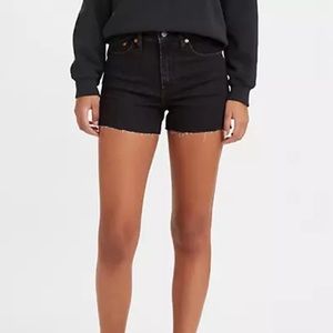 Levi’s High Wasted 3” Short never worn size 10